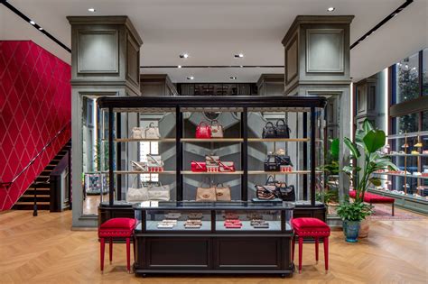 gucci reopening|gucci bay area stores.